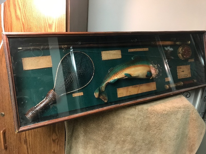 lot 58 image: Another nice heavy duty thick shadowbox style display wall hanging use Decour as is or redo for your own personal use very nice at least 40 inches long