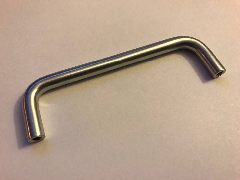 lot 604 image: Case of 25 new cabinet pole handles as pictured