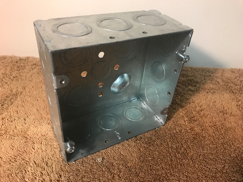 lot 62 image: Lot of 15 electrical boxes as pictured