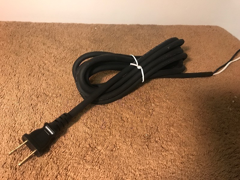 lot 79 image: This light is for 10 electric wiring cords as pictured