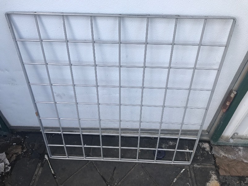 lot 96 image: (2) wire grids 2 x 2 make fencing use your imagination