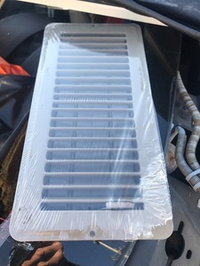 lot 159 image: (5) New 4 x 8 inch heating vent cover