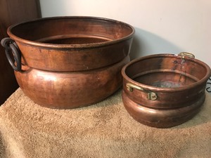 lot 737 image: Two heavy copper decor peacie very nice