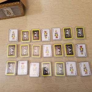 lot 9 image: 21 Mini playing card decks