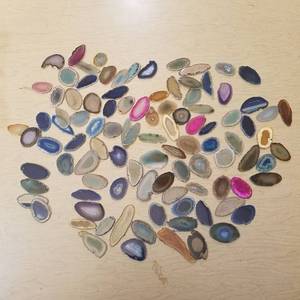 lot 35 image: assortment of approximately 100 polished geodes