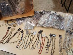 lot 37 image: approximately 400 assorted necklaces