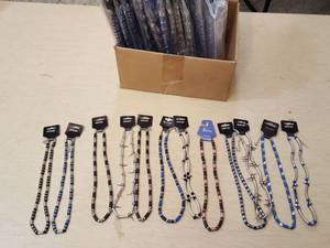 lot 39 image: approximately 150 assorted necklaces