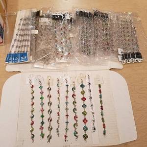 lot 140 image: approximately 130 assorted bracelets