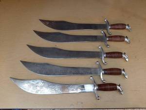 lot 154 image: 5 large knives with etched blades