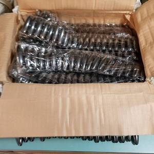 lot 190 image: case of approximately 600 Zinger magnets