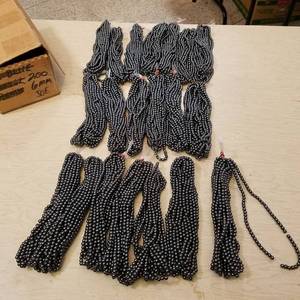 lot 198 image: approximately 200 strands of round 6 mm magnetic jewelry beads