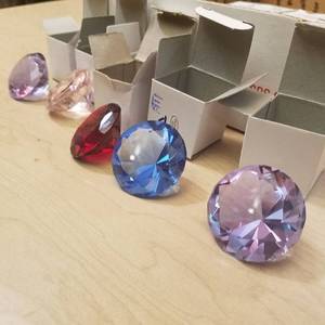 lot 206 image: 30 count 40 mm gems