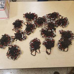 lot 208 image: approximately 300 adjustable bracelets