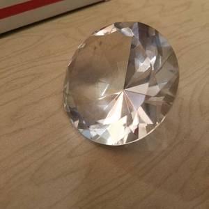 lot 210 image: 18 clear 60 mm gems