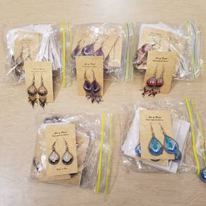 lot 246 image: approximately 125 pair of earrings - art of hand - handcrafted by artisans