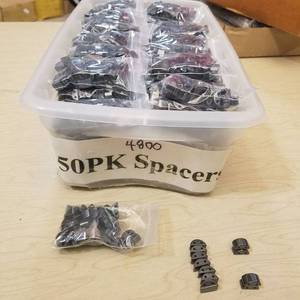 lot 253 image: approximately 4500 jewelry spacers