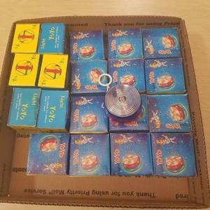lot 260 image: 25 yo-yos - likely will not light up - yo-yo great