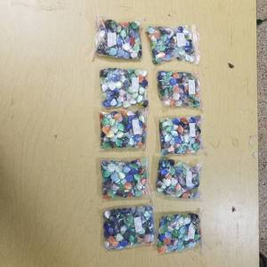 lot 2003 image: heart-shaped charms - 10 bags