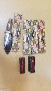 lot 2080 image: 4 boot knife hunting knives and 2 Superior multi-purpose knives