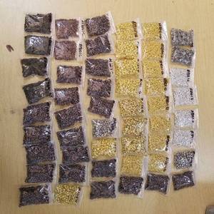 lot 2143 image: Approx 50 bags of assorted beads