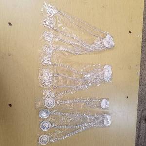 lot 2251 image: approximately 12 fashion jewelry necklaces