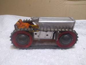 lot 11256 image: Marx Wind-Up Rubber Track Tractor