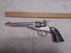 lot 11261 image: vintage toy cap gun revolver buttline