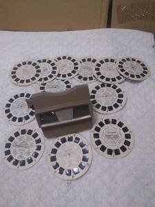 lot 11274 image: Vintage gaf View-Master and 13 Slides