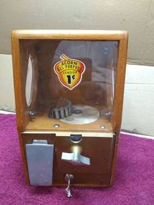 lot 11309 image: Vintage Acorn 1 cent All Purpose Vendor