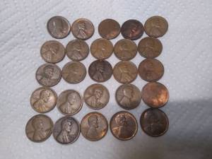 lot 11330 image: Lot of 25 Assorted Wheat Pennies #2