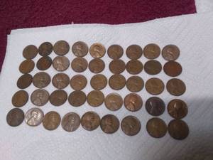 lot 11336 image: Lot of 45 Wheat Pennies S Mint Mark Assorted Dates