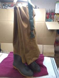 lot 11352 image: Red Bell Insulated Waders
