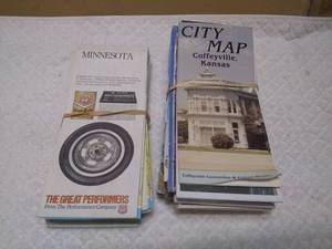 lot 11391 image: Lot of 40 Vintage Road Maps #1
