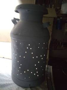 lot 11403 image: Vintage Milk Can Decorative Light
