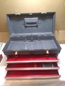 lot 11412 image: Tool Box With 3 Drawers