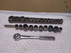 lot 11416 image: Ratchet and Sockets 12  Drive