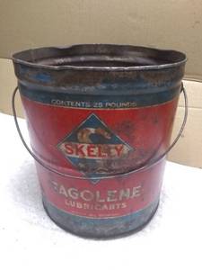 lot 11426 image: Vintage 25lb Skelly Tagolene Can