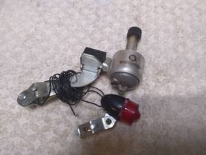 lot 11429 image: Vintage Schwinn Bicycle Electric Generator With Light