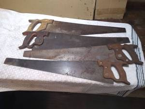 lot 11433 image: Lot of 4 Vintage Hand Saws #3