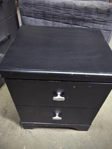 lot 3520 image: Ashley Furniture 2 Drawer Night Stand