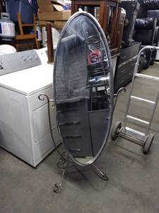lot 3546 image: Beautiful Metal Freestanding Swivel Mirror
