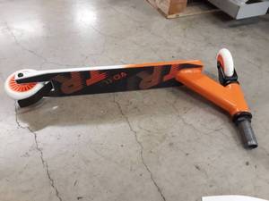 lot 20478 image: Trii S2 Scooter