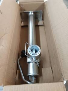 lot 22456 image: Pipe-Mount Swivel Jack 2,000lb Capacity