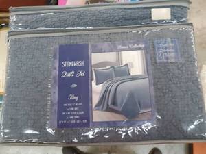 lot 22493 image: Stonewash Quilt Set King