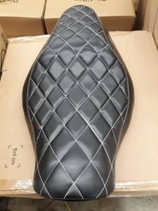 lot 23510 image: Harley Davidson HS3 Passenger Seat