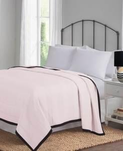 lot 23517 image: Hudson and Main Pre-Washed Microfiber FullQueen Blanket Bedding