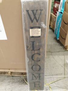 lot 23531 image: Welcome Sign Decor