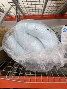 lot 3925 image: Memory Foam Padding