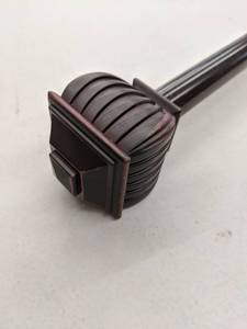 lot 3932 image: Curtain Rod