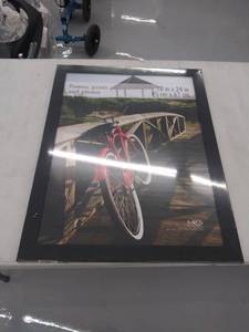lot 3976 image: Poster Frame